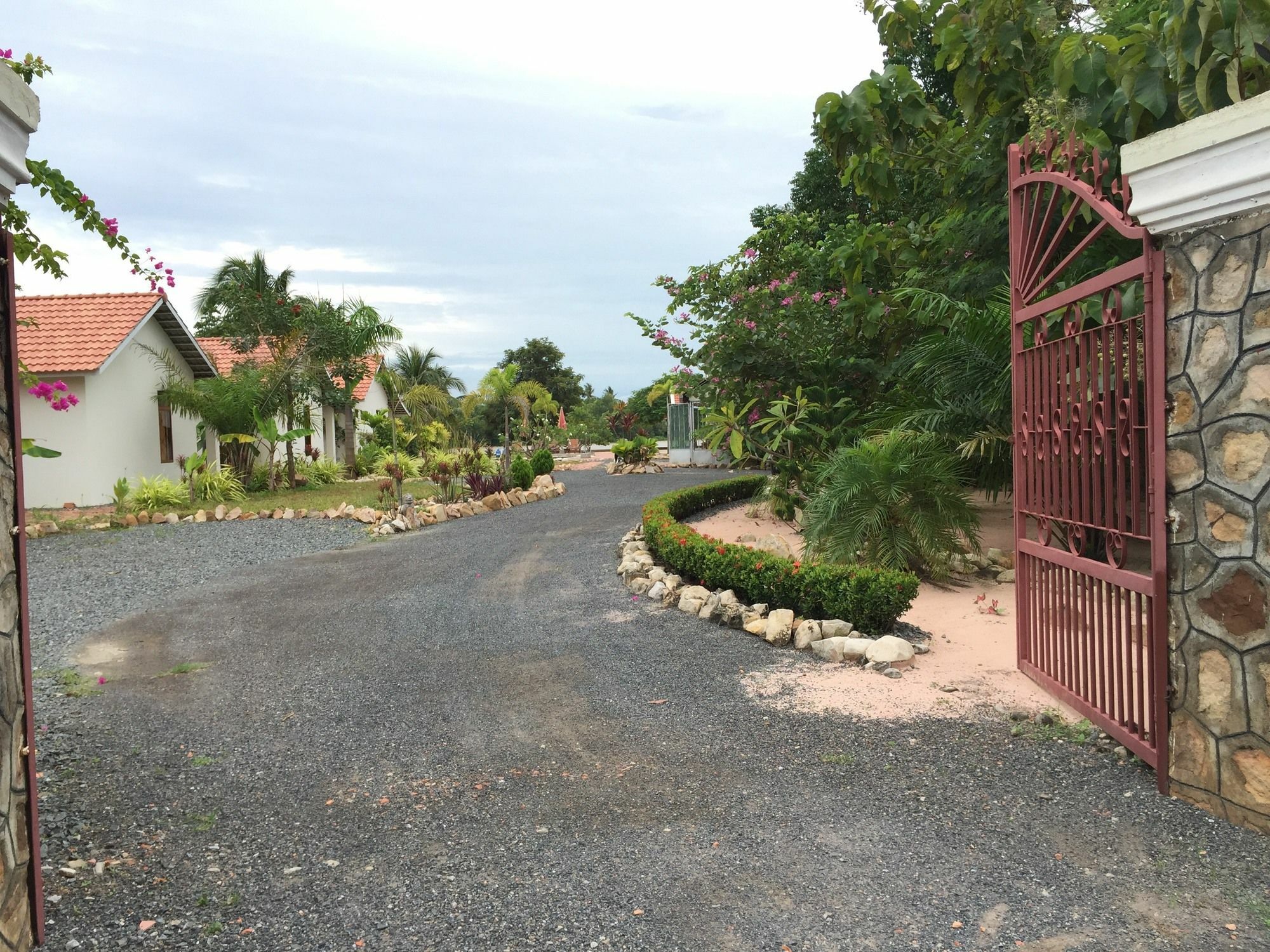 Pink Sands Villa (Adults Only) Kampot Exterior photo